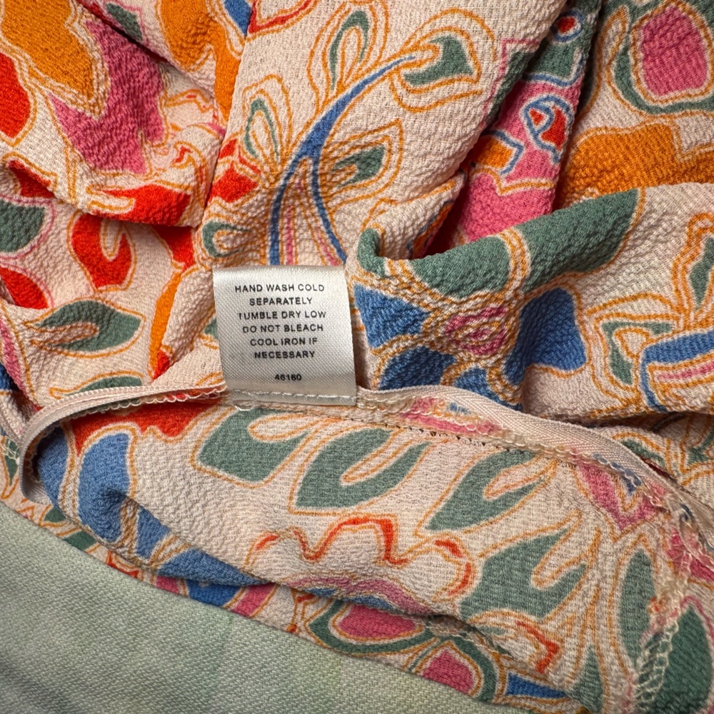 Sugarlips Colorful Paisley Balloon Sleeve Crop Top - Picture 8 of 8